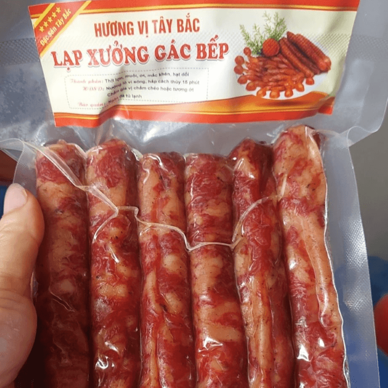 Lạp xưởng gác bếp